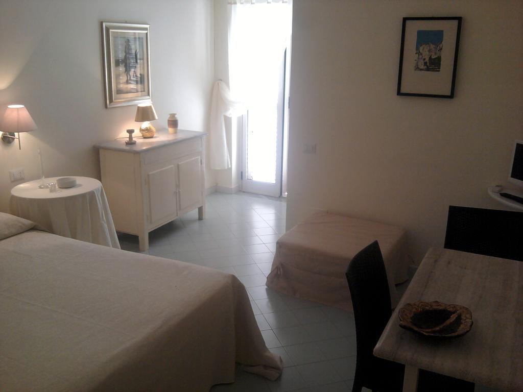 Proserpina Tropea Rum bild